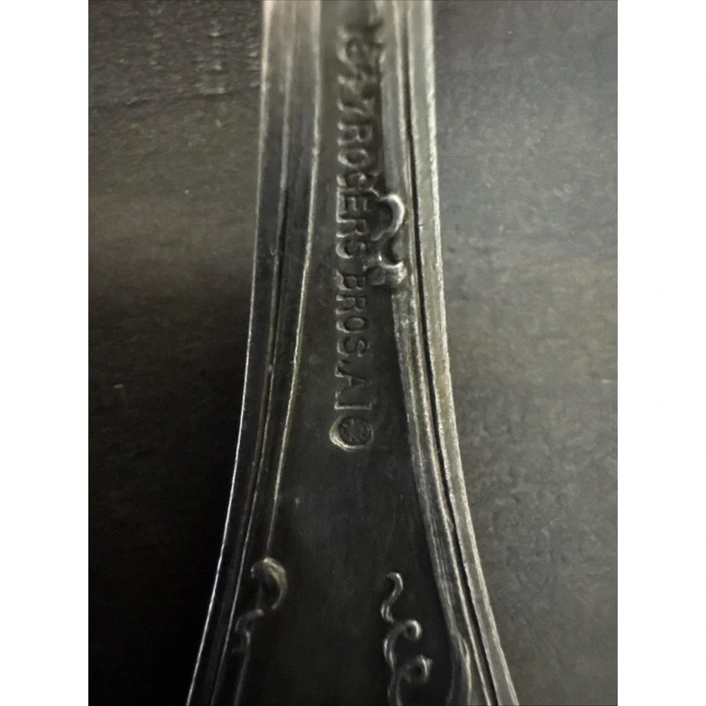 1847 Rogers / International VINTAGE Grape Silverplate 2 SERVING LADLES Flatware